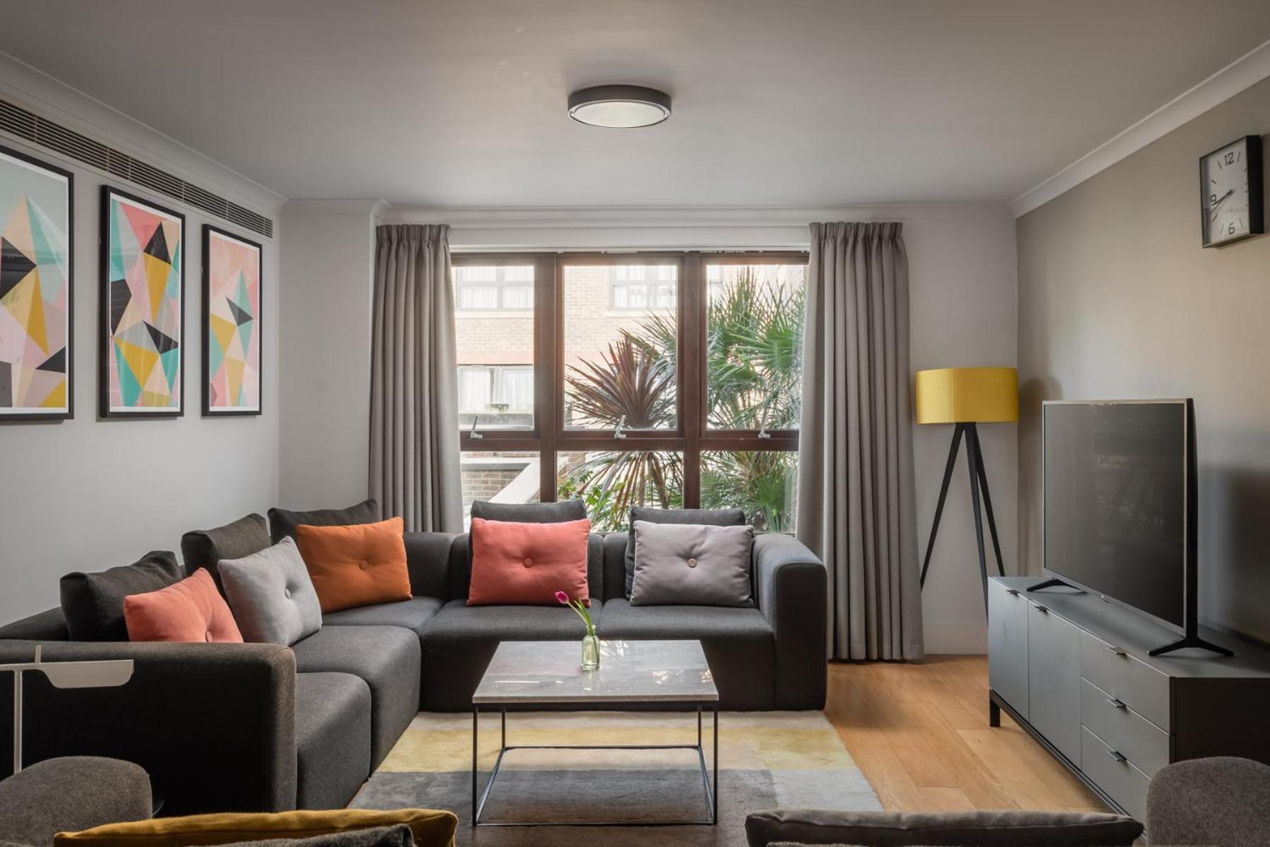 Monarch House - Serviced Apartments - Kensington 런던 외부 사진