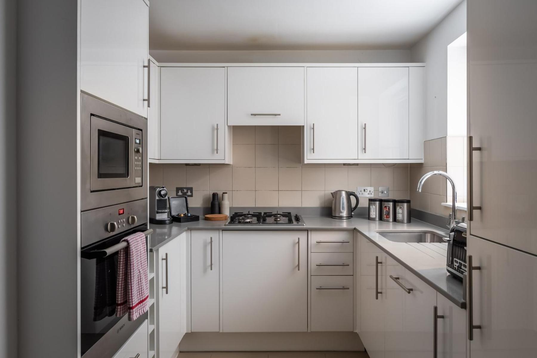 Monarch House - Serviced Apartments - Kensington 런던 외부 사진