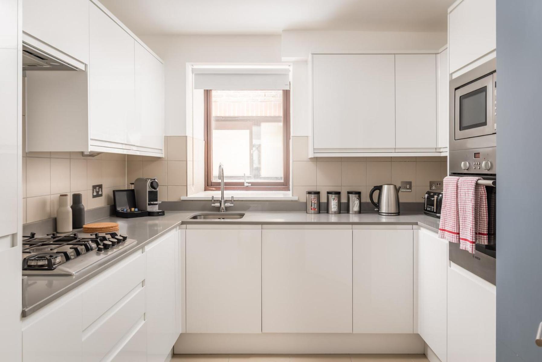 Monarch House - Serviced Apartments - Kensington 런던 외부 사진