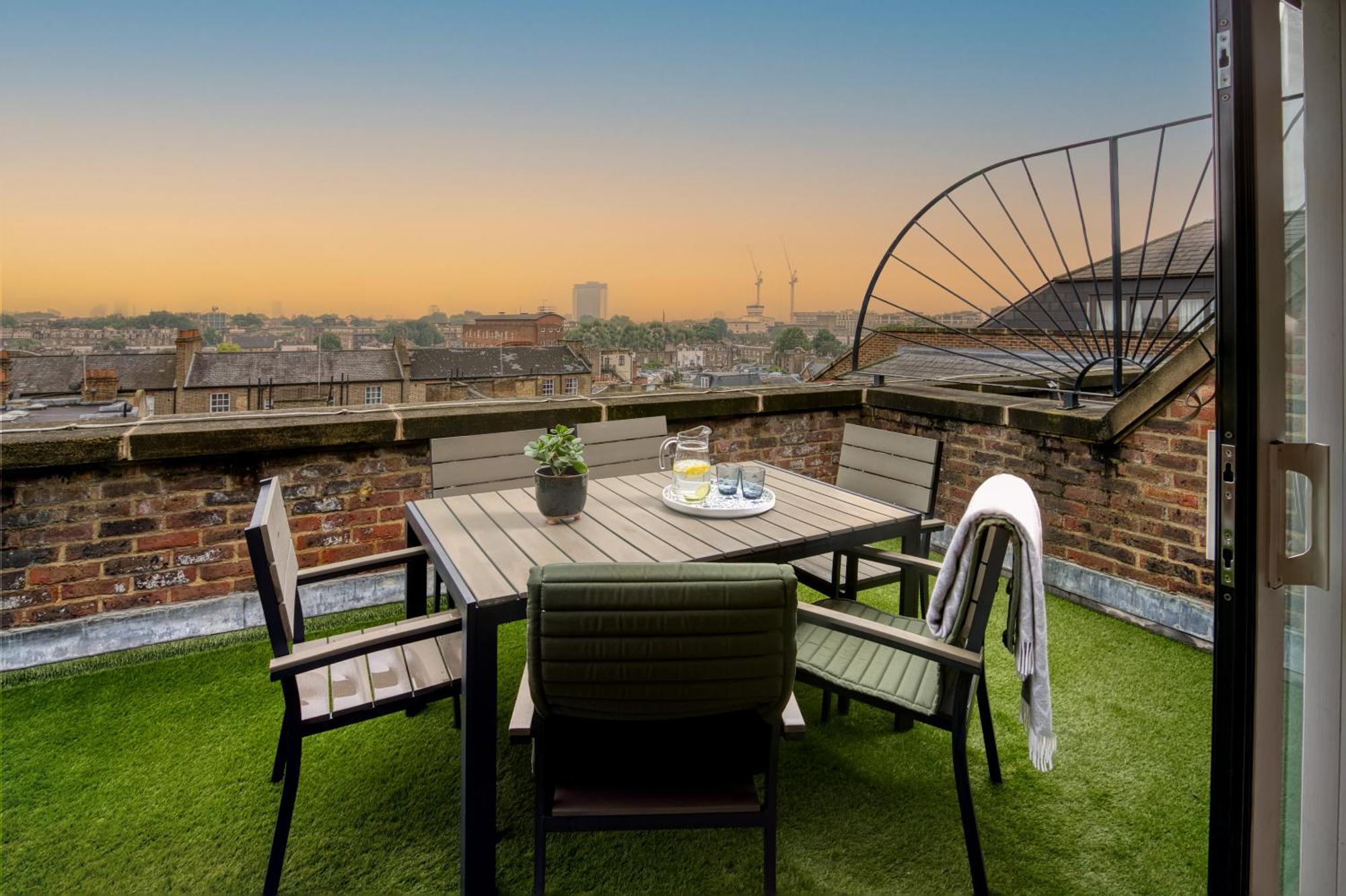 Monarch House - Serviced Apartments - Kensington 런던 외부 사진
