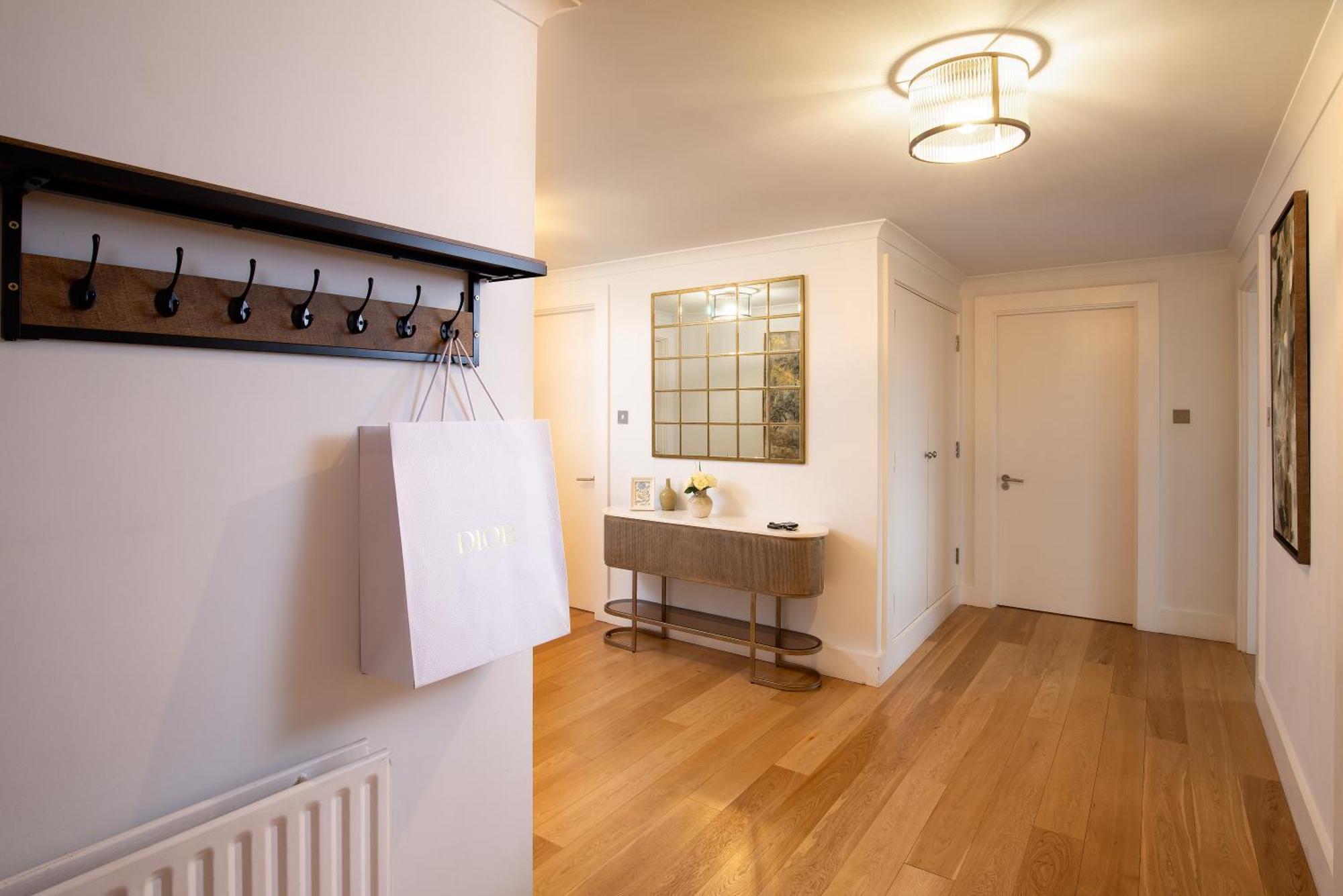 Monarch House - Serviced Apartments - Kensington 런던 외부 사진