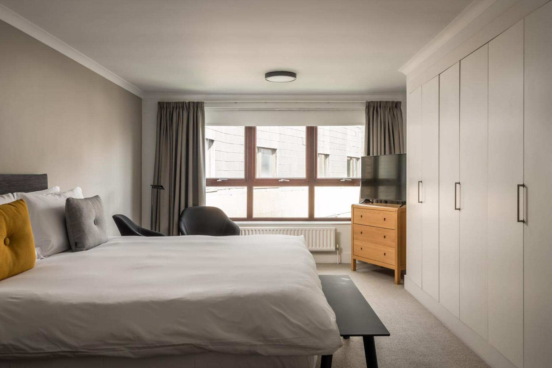 Monarch House - Serviced Apartments - Kensington 런던 외부 사진