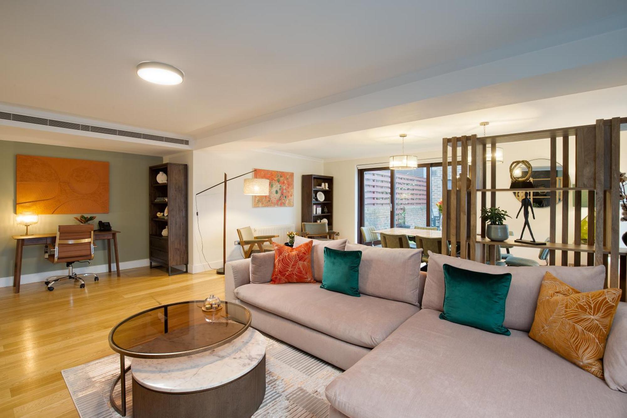 Monarch House - Serviced Apartments - Kensington 런던 외부 사진