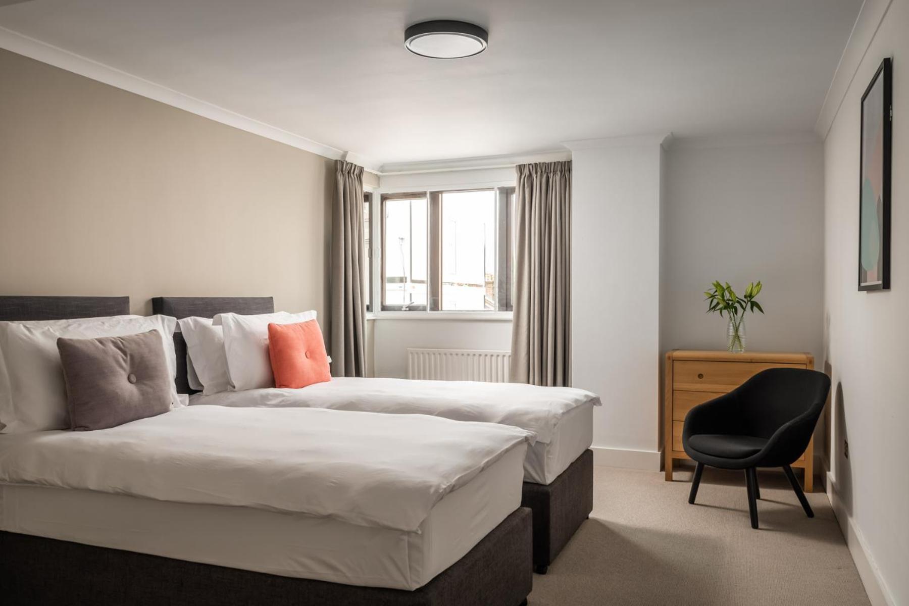 Monarch House - Serviced Apartments - Kensington 런던 외부 사진