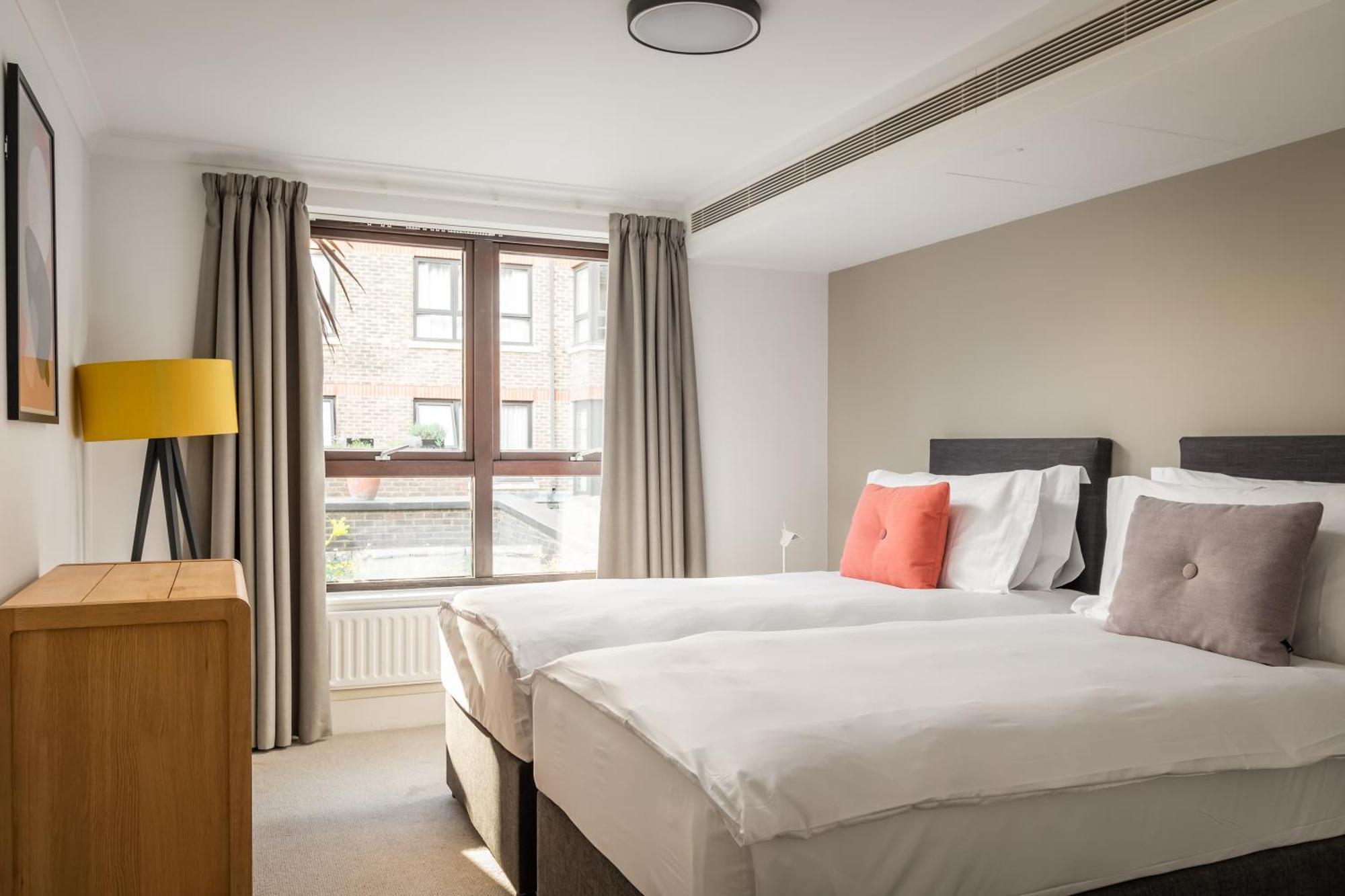 Monarch House - Serviced Apartments - Kensington 런던 외부 사진