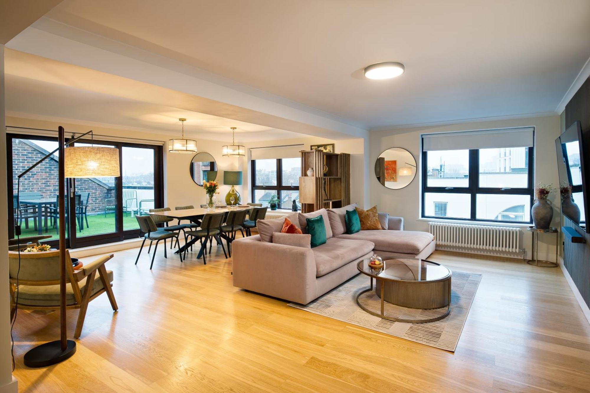 Monarch House - Serviced Apartments - Kensington 런던 외부 사진